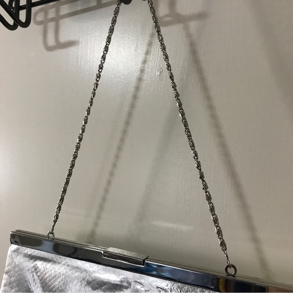 Kate Landry silver shoulder chain purse - Picture 7 of 11